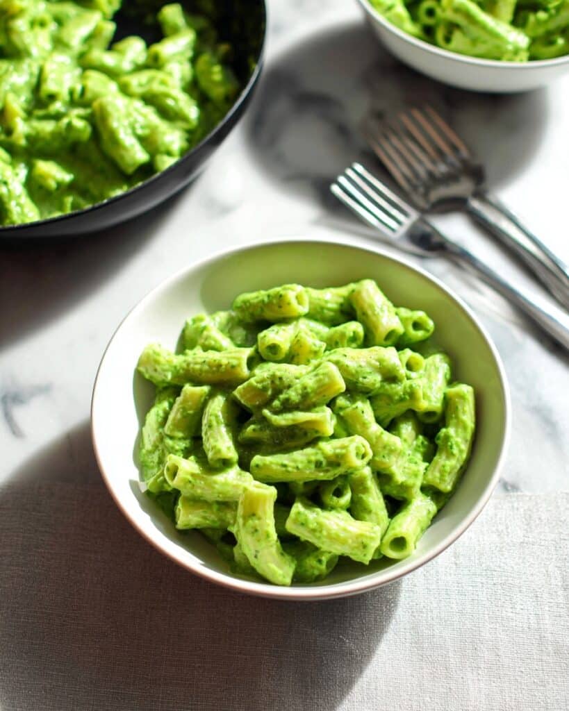 Creamy Spinach Mac and Cheese (Healthy) Recipe