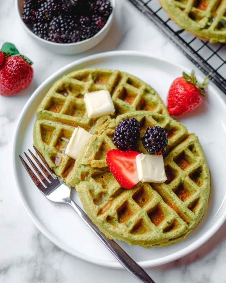 Oatmeal Green Smoothie Waffles Recipe